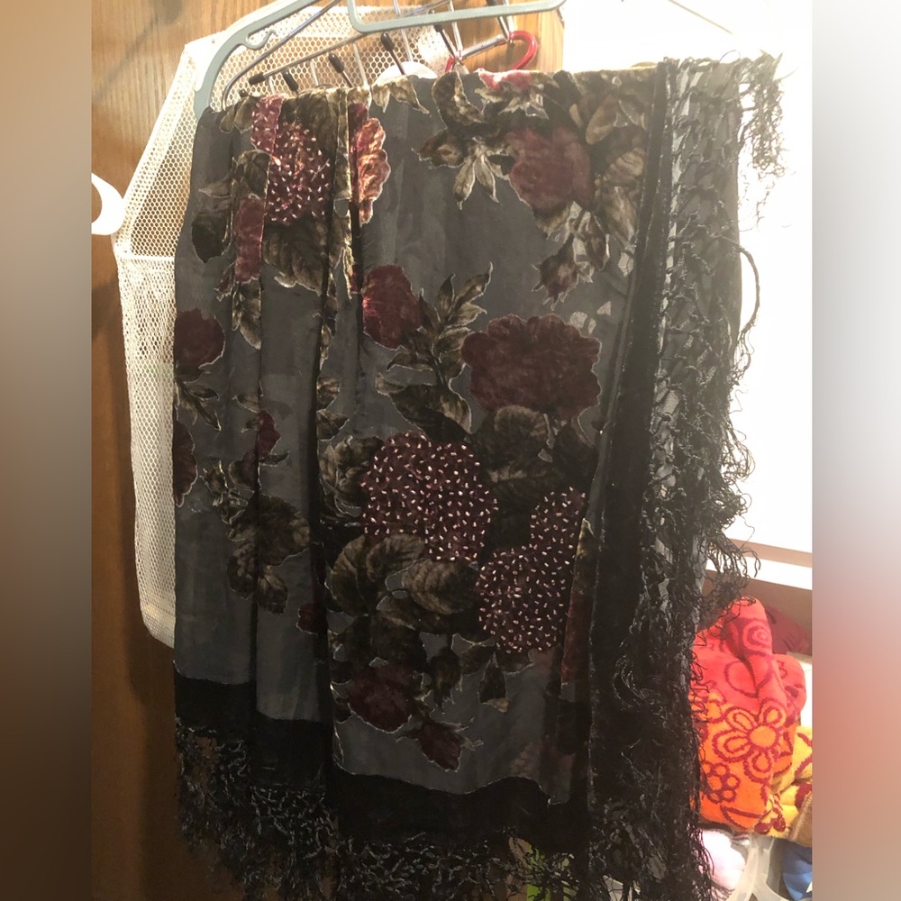 Gorgeous Silk & Rayon Burnt Velvet Large Scarf- 653 $50 or $45 w/offer